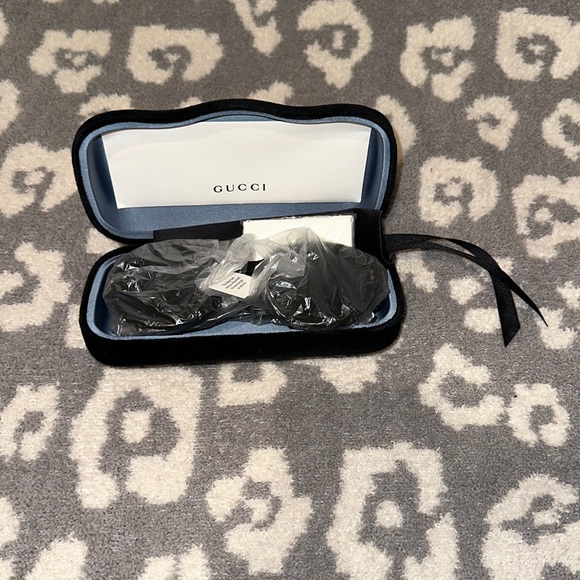 Authentic Gucci Round Sunglasses 😎 New 😍 - Picture 3 of 17